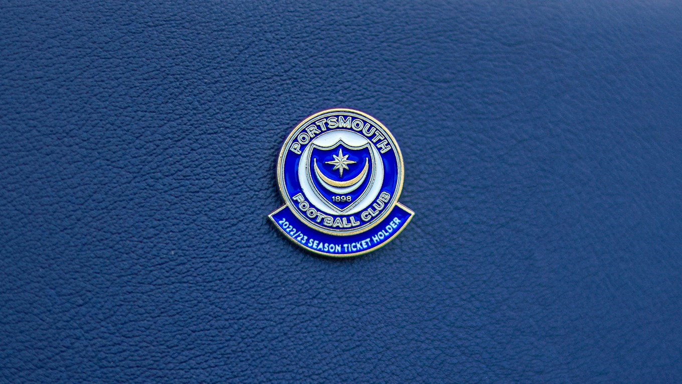 Pompey season ticket holder pin badge