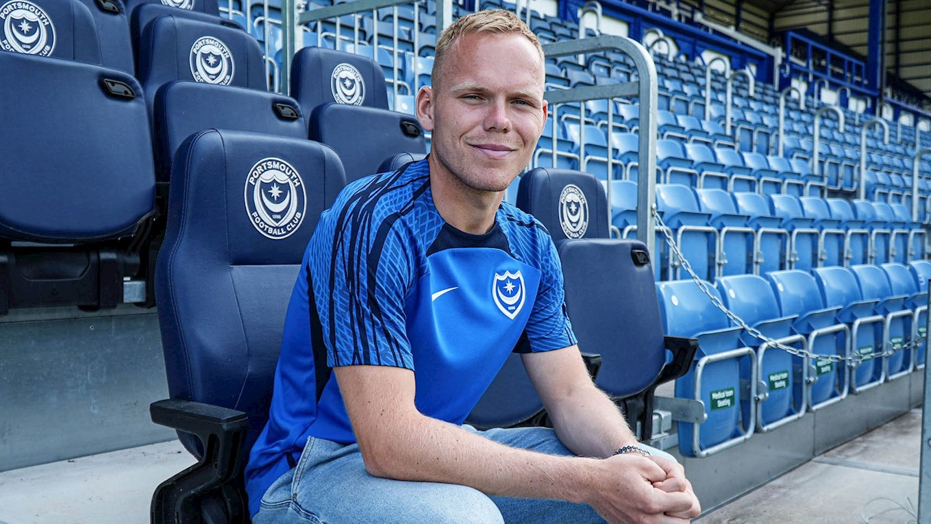Anthony Scully signs for Pompey