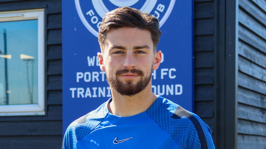 Owen Dale signs for Pompey