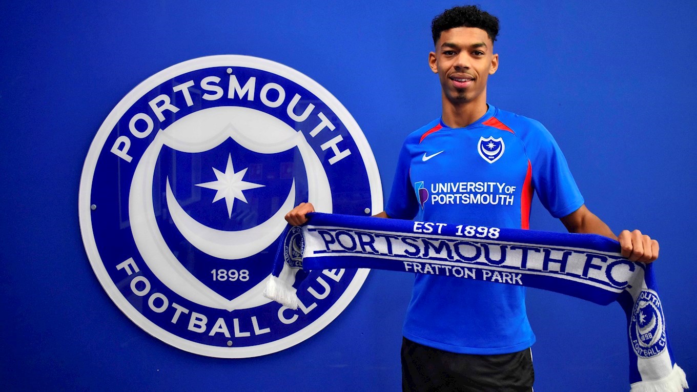 Reeco Hackett-Fairchild signs for Pompey