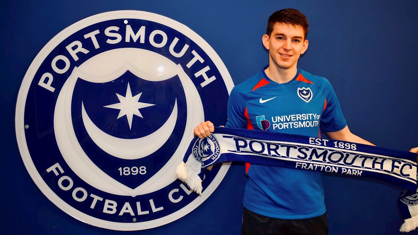 Pompey sign Steve Seddon
