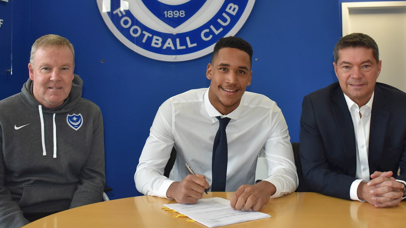 Haji Mnoga signs his first professional Pompey contract